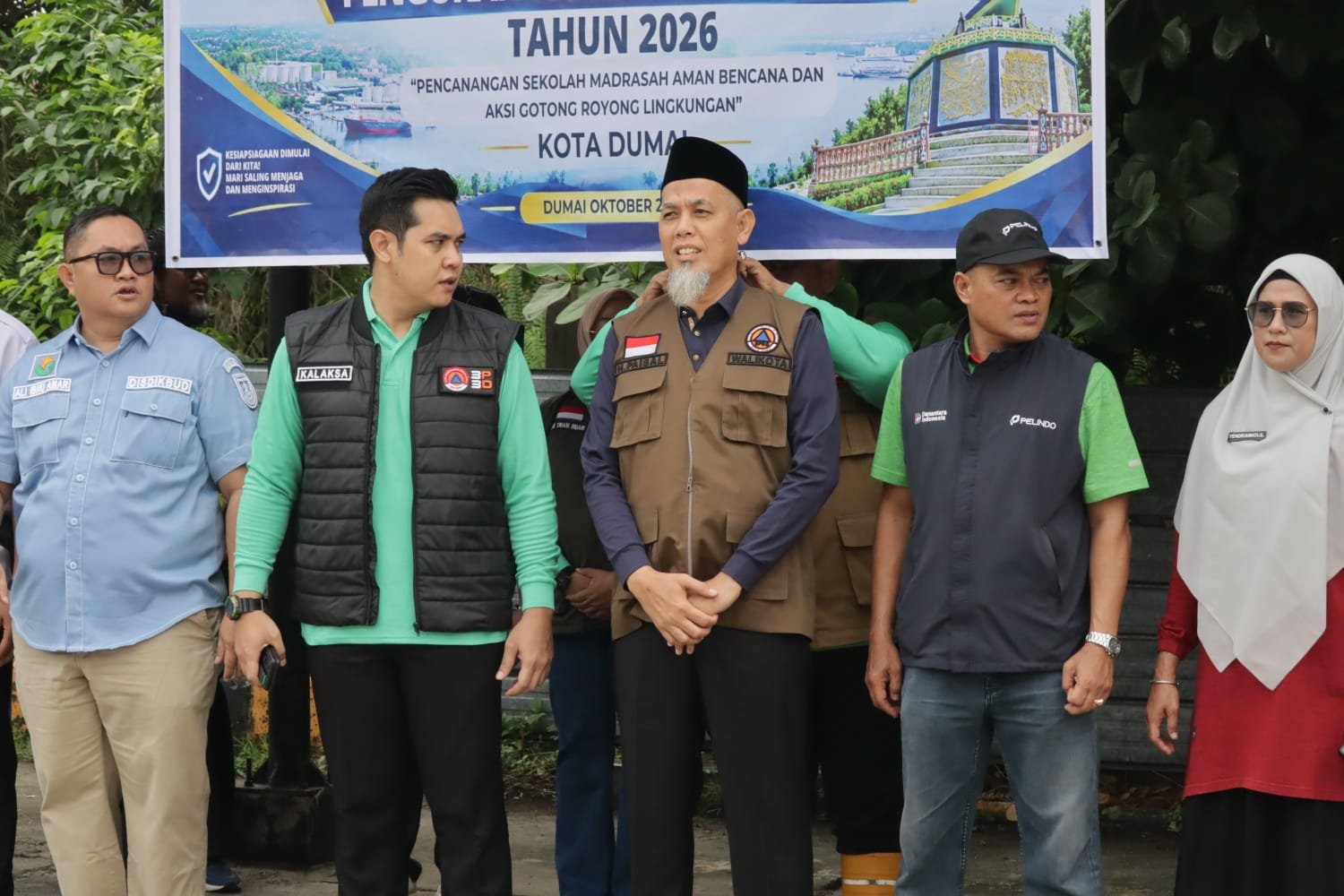 Gotong Royong Bersama BPBD dan Wali Kota Dumai, Pelindo Perkuat Kesadaran Cegah Banjir