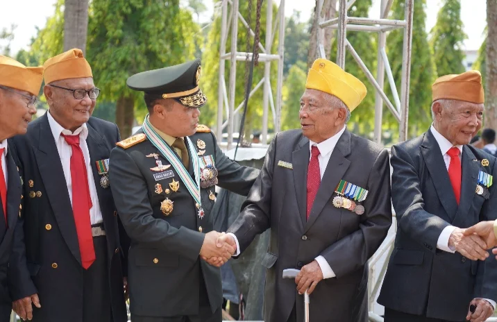 Bukan Sekadar Upacara, Pangdam XIX/Tuanku Tambusai Hadir Saat Semangat Kemerdekaan Menggema di Pekanbaru