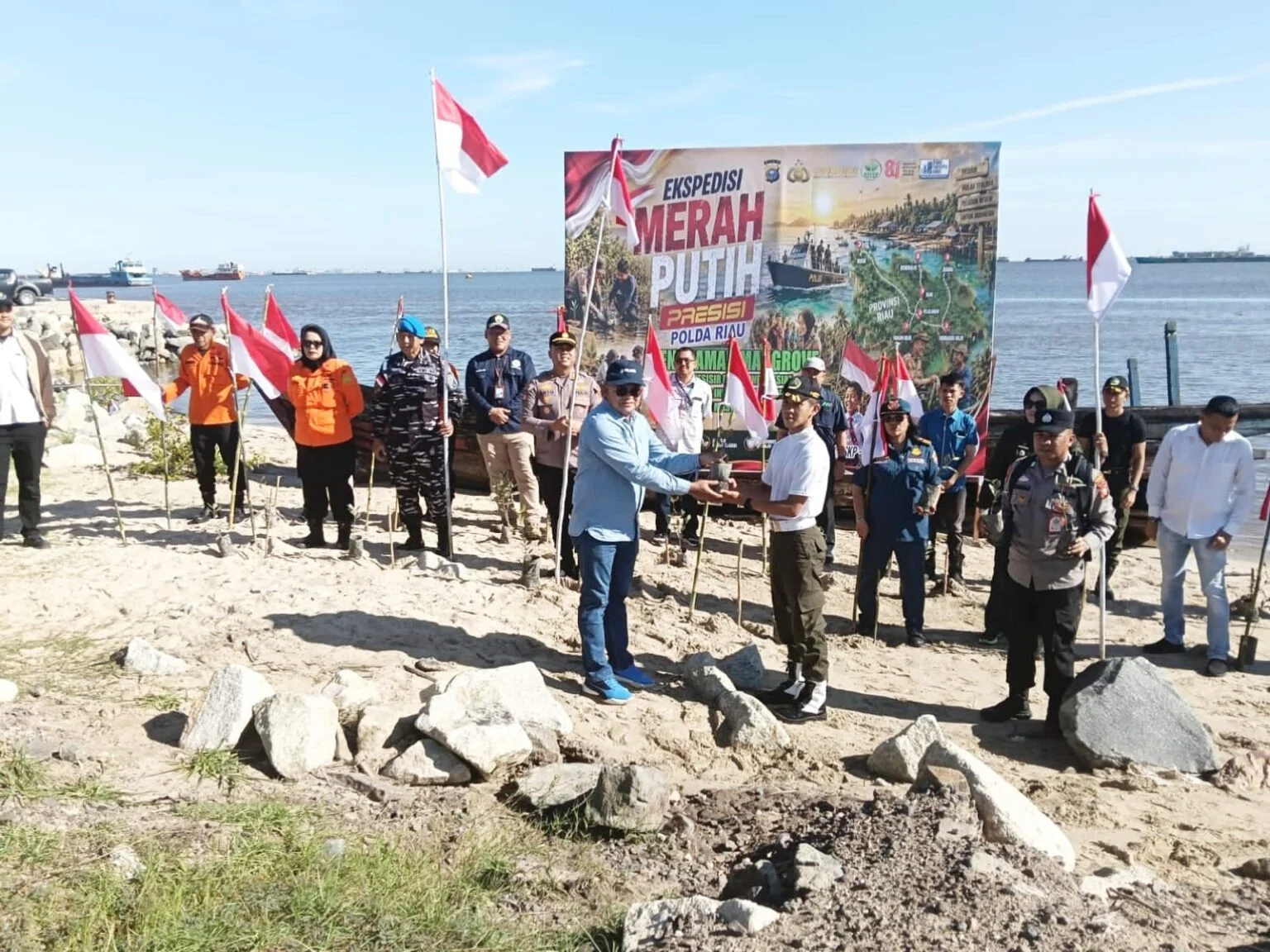 Dukungan Pelindo Dumai, Ekspedisi Merah Putih Presisi Sasar Wilayah Pesisir