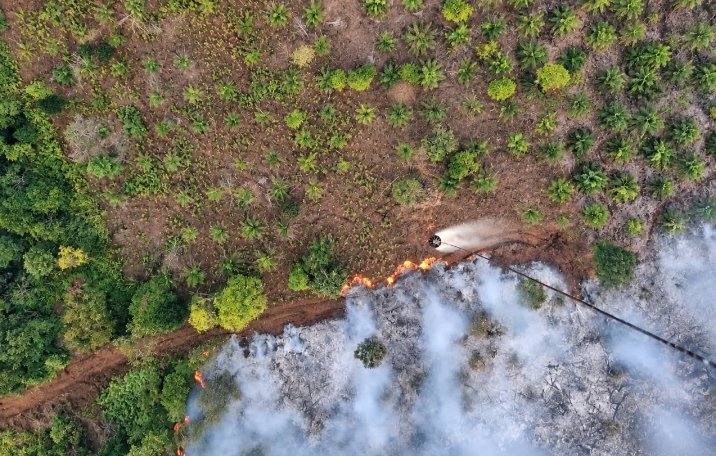 Tak Kenal Lelah, Satgas Udara Terus Gempur Karhutla di Sejumlah Wilayah Riau