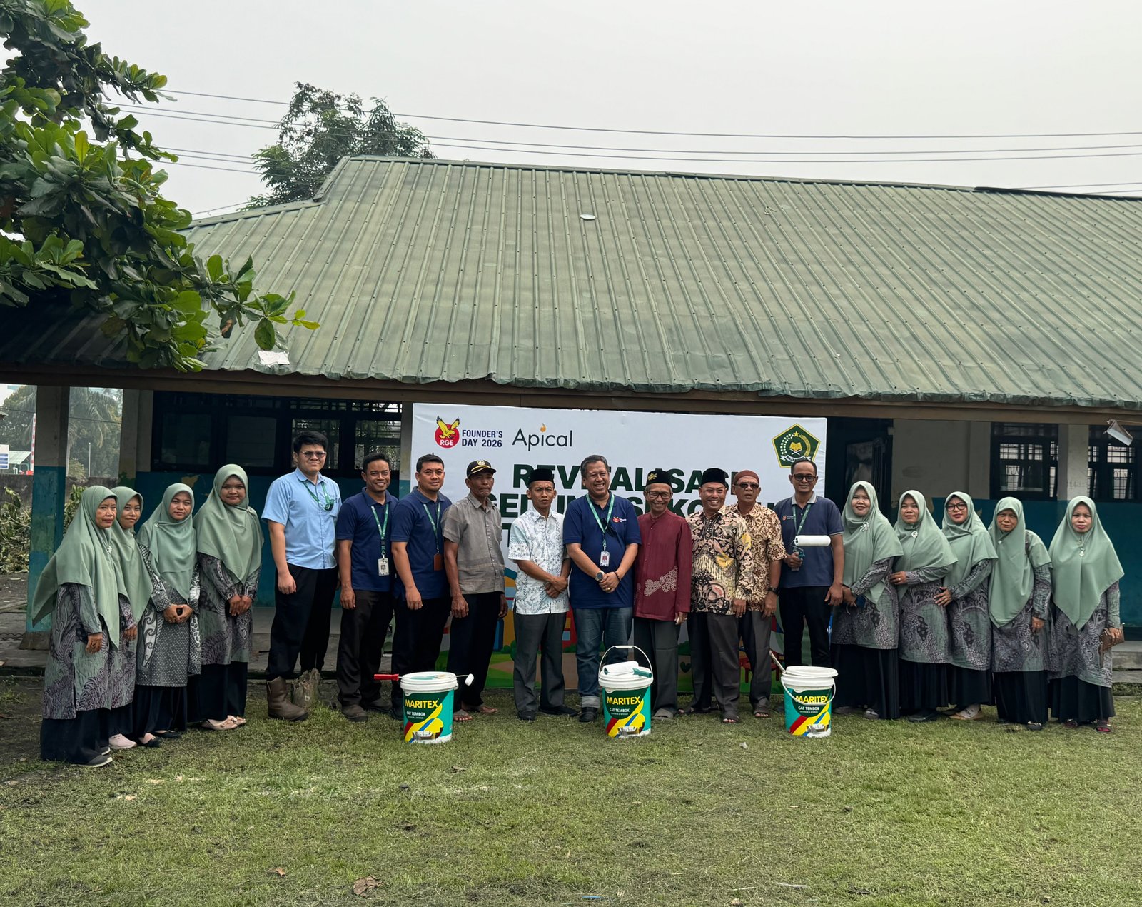 Apical Revitalisasi MTs Nurul Islam Dumai, Tingkatkan Kenyamanan Lingkungan Belajar