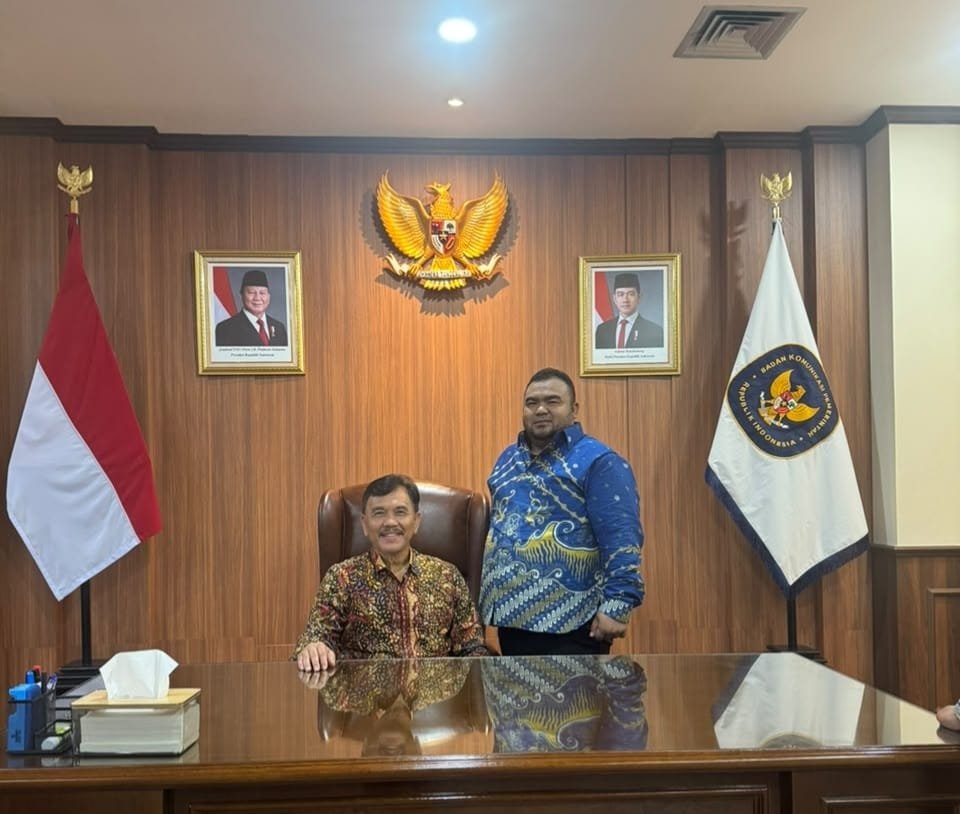 Alan Pane Hadiri Serah Terima Jabatan Badan Komunikasi RI di Istana Merdeka