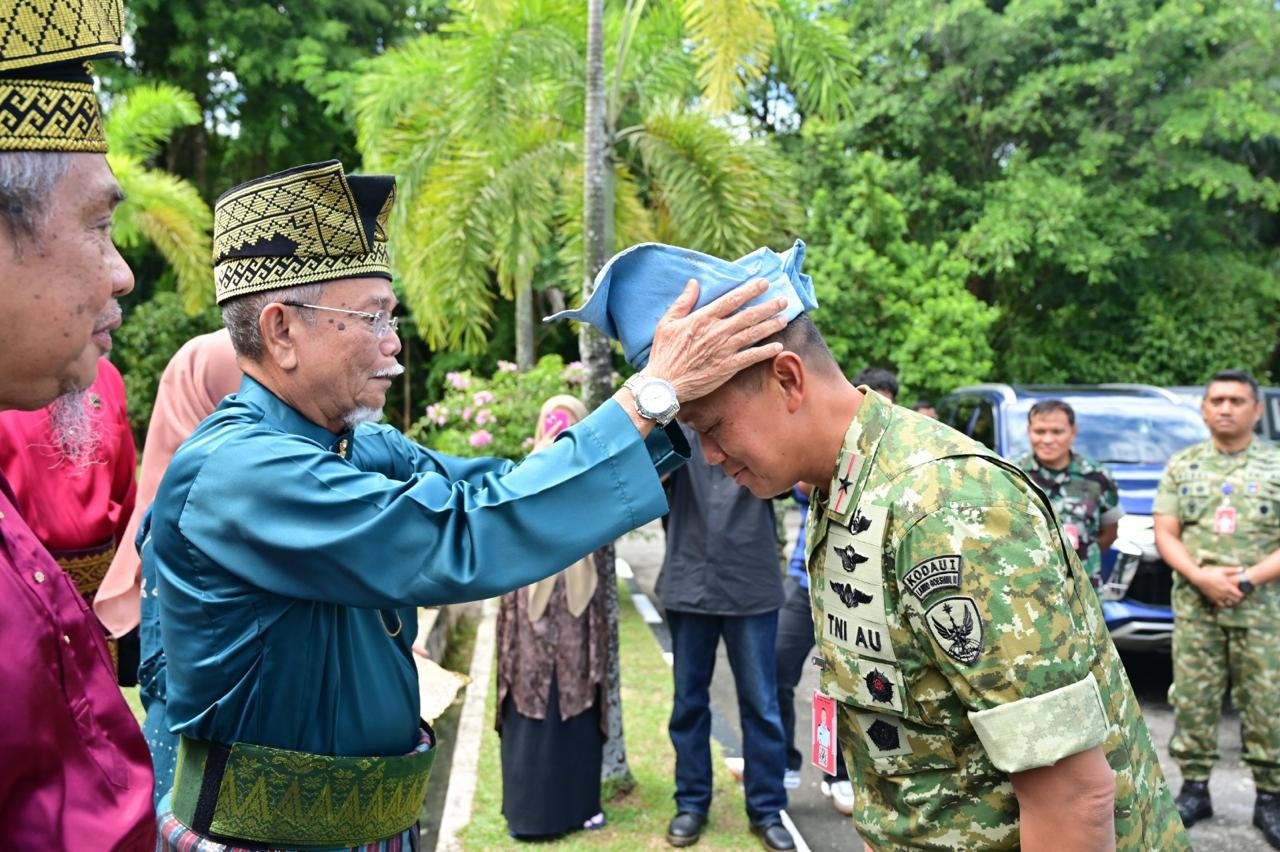 HUT TNI ke-81, Lanud Roesmin Nurjadin bersama Kodam XIX/TT Perkuat Silaturahmi dengan Tokoh Agama, Masyarakat dan Adat Riau