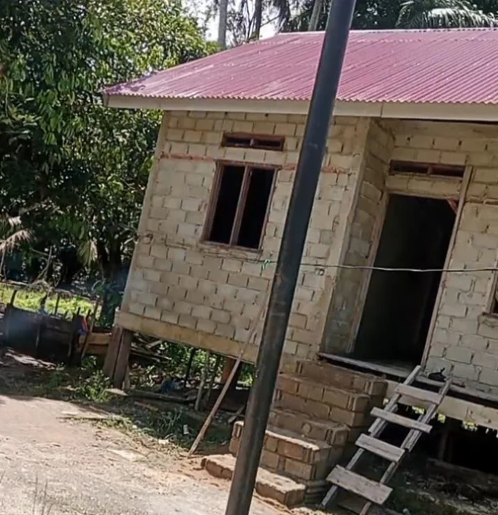 Rumah Layak Huni Kabupaten Rohul Anggaran Tahun 2025, Diduga Tidak Sesuai dengan RAB dan Mangkrak!