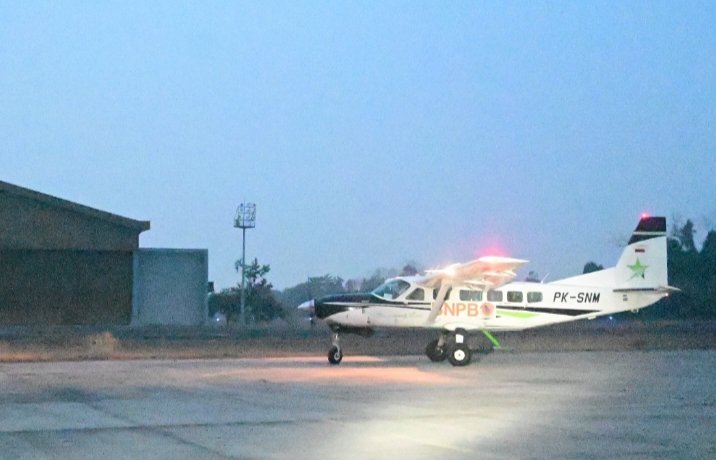 Satgas Udara Lanud Roesmin Nurjadin Terus Gencarkan OMC, Percepat Pembasahan Lahan Riau