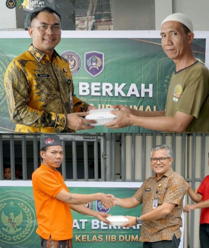 Peduli Sesama, Petugas Rutan Dumai Berbagi Jumat Berkah